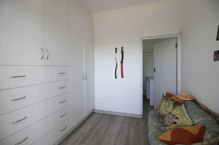 7 Bedroom Property for Sale in West Beach Eastern Cape